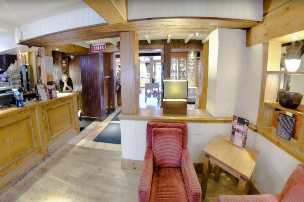 Premier Inn Portsmouth Horndean Bagian luar foto